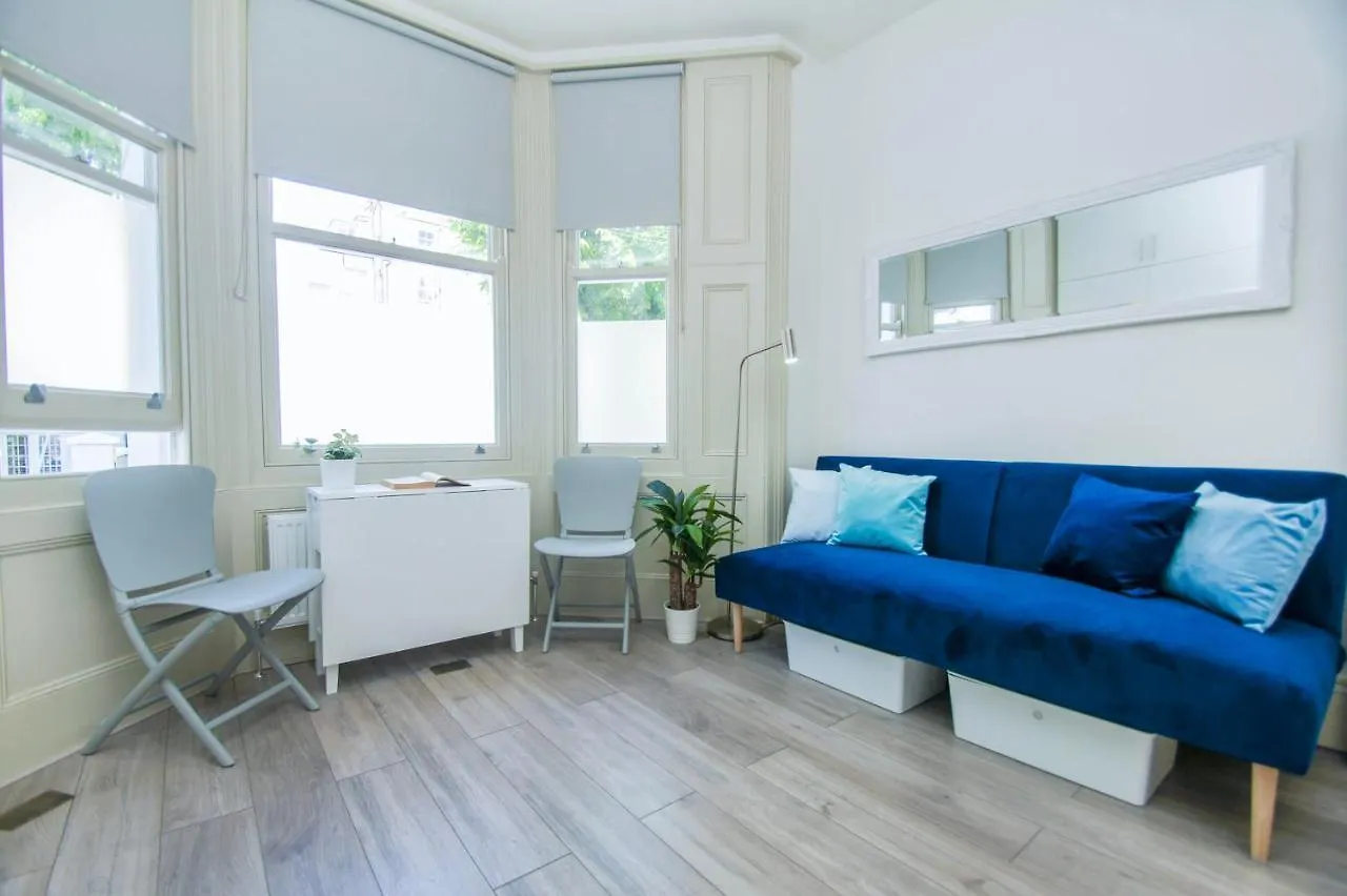 Sobo Studio 1- By Brighton Holiday Lets 0*,  United Kingdom