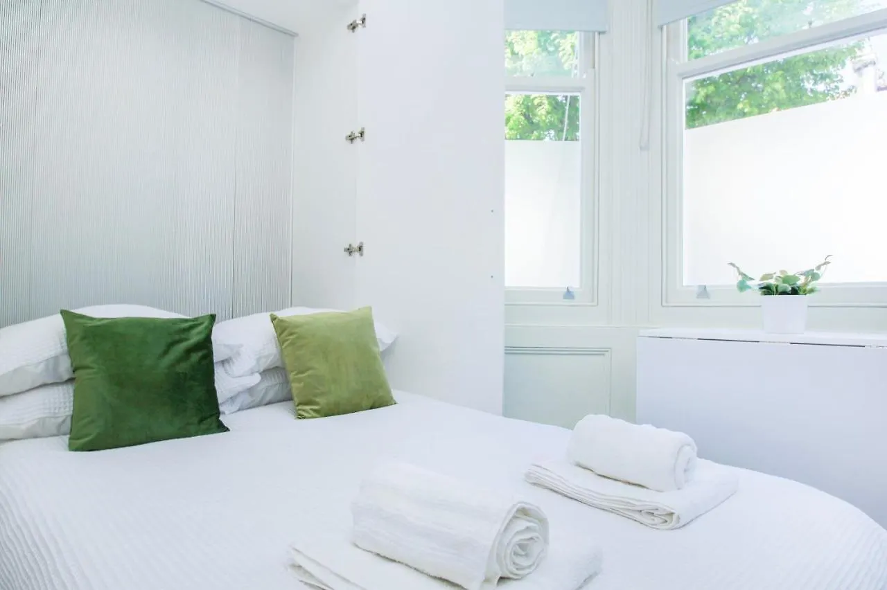 Apartment Sobo Studio 1- By Brighton Holiday Lets United Kingdom