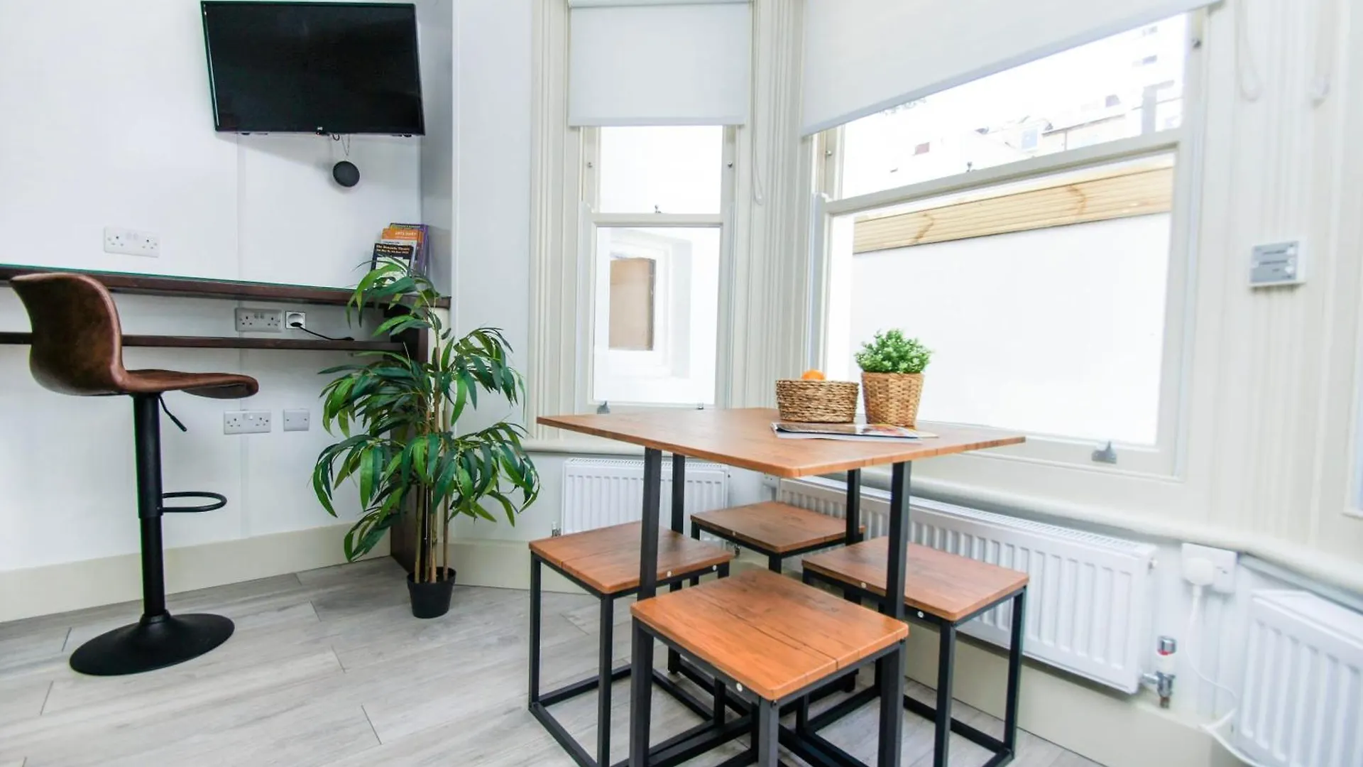 Sobo Studio 1- By Brighton Holiday Lets United Kingdom